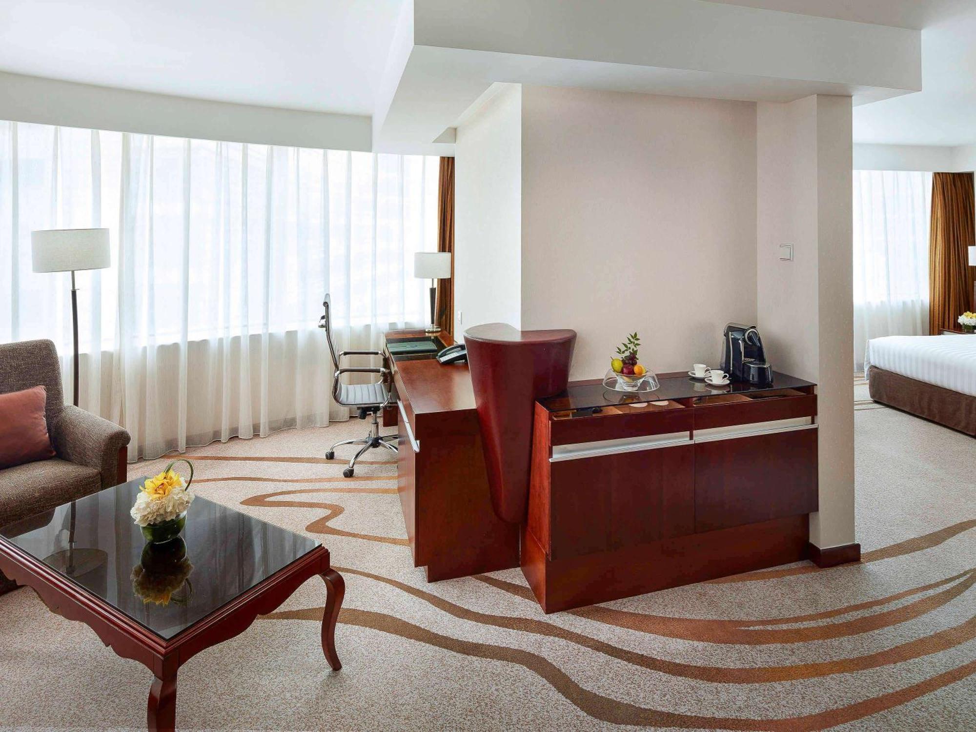 Pullman Shanghai Central - In Xintiandi & Yu Garden Area Екстериор снимка